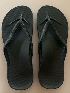 Archies Black Arch Support Flip Flops Thong Sandal Unisex Men 8 Women 9 NWOT
